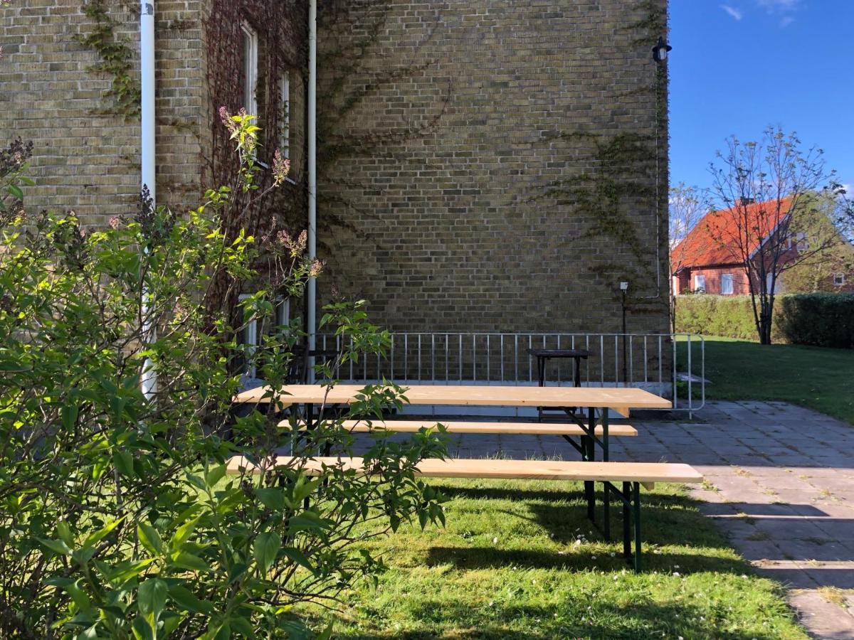 Hemmet Simrishamns Vandrarhem Och B&B Экстерьер фото